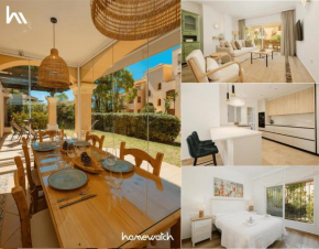 Newly renovated apartment with large private and glazed terrace, close to the beach in Elviria, Marbella East